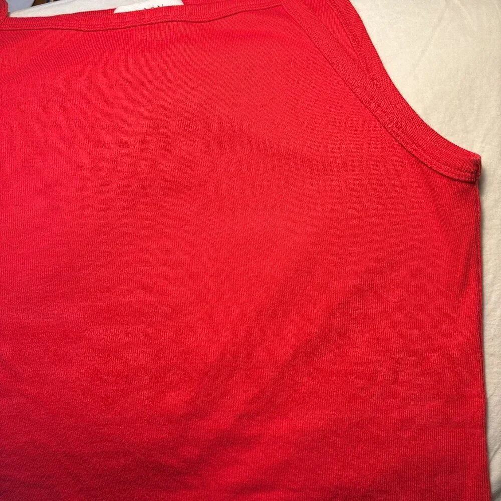 Doen Angie Tank in Scarlet - Picture 3 of 15